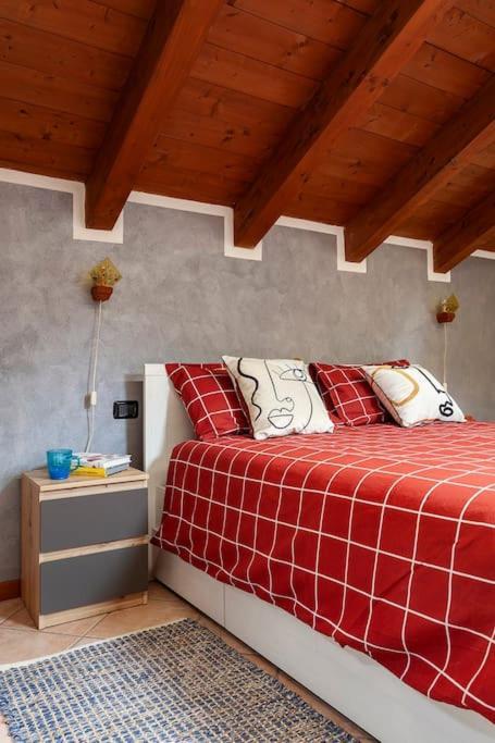 Apartamento Alex Haus Somma Lombardo Exterior foto