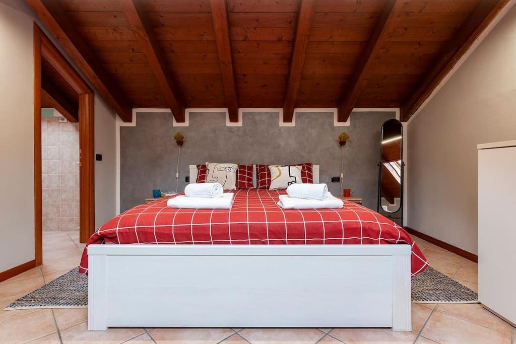 Apartamento Alex Haus Somma Lombardo Exterior foto