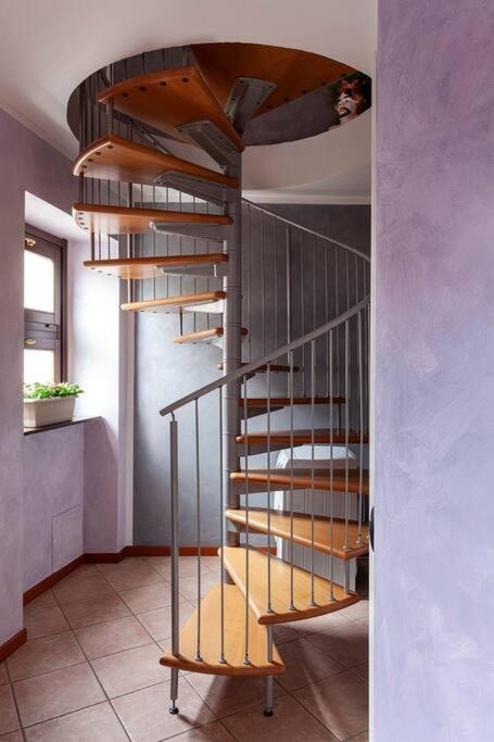 Apartamento Alex Haus Somma Lombardo Exterior foto