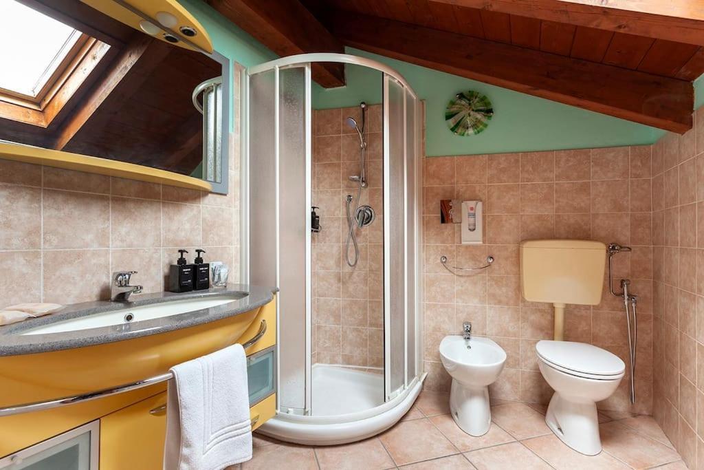 Apartamento Alex Haus Somma Lombardo Exterior foto